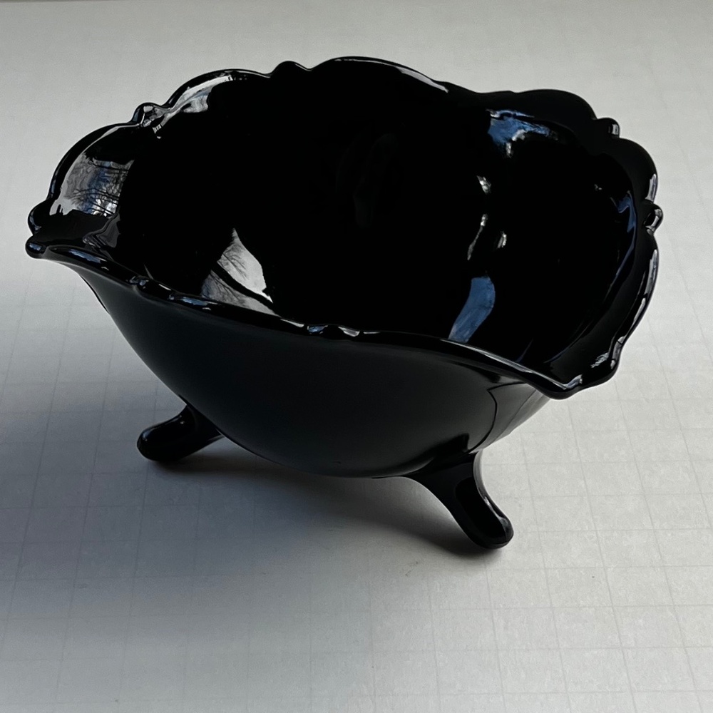 3-Legged Mayonnaise Bowl
